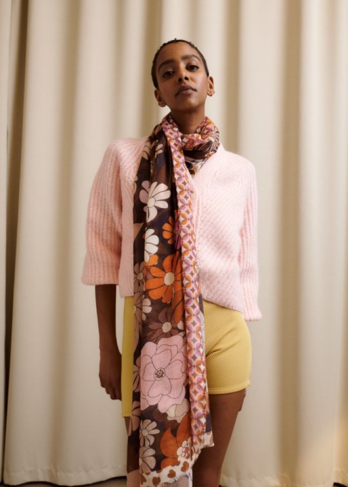 nice things scarf