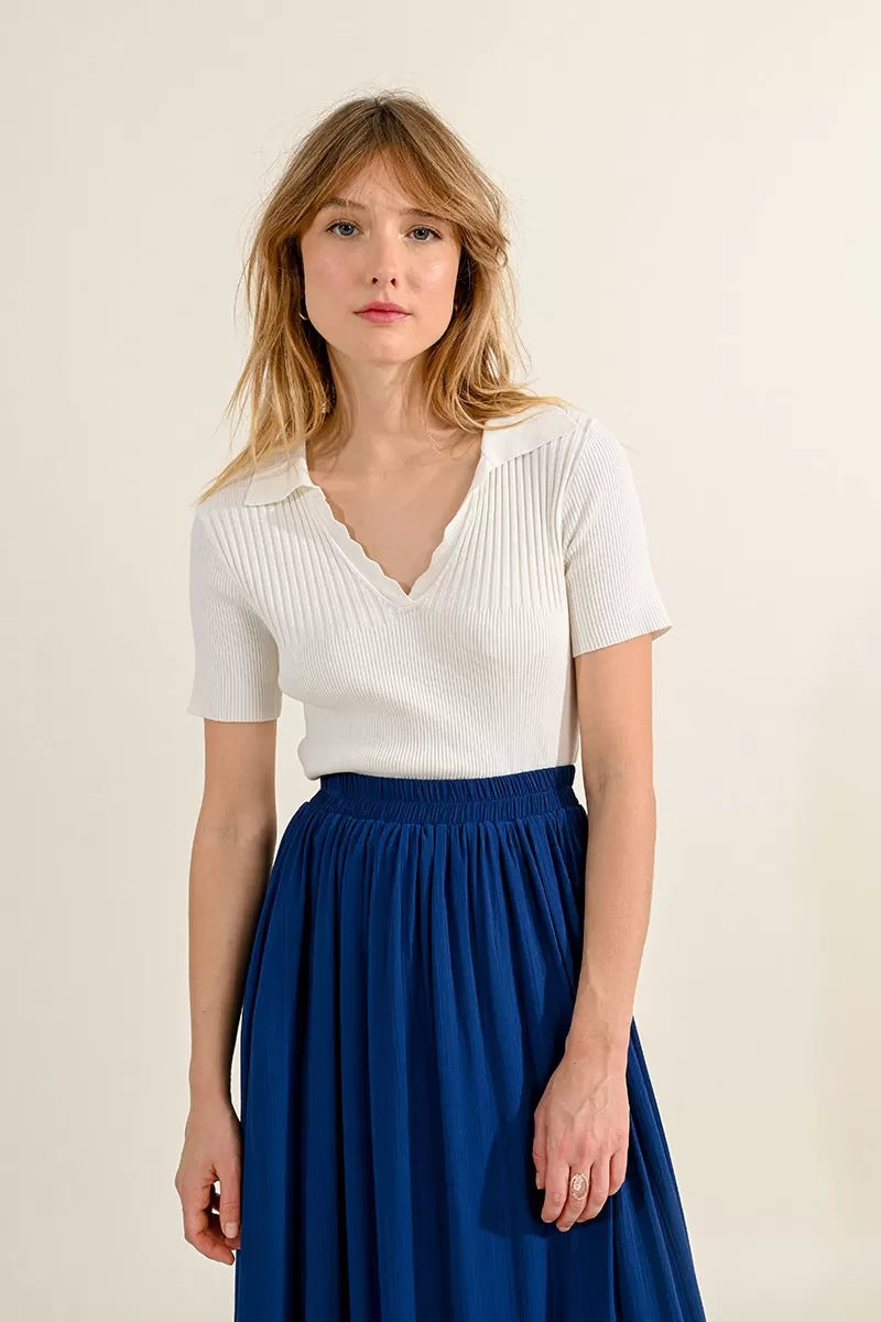 WHITE RIBBED COLLAR KNIT