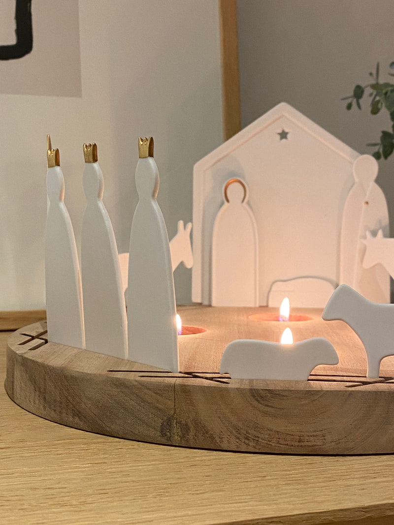 ROUND NATIVITY SCENE