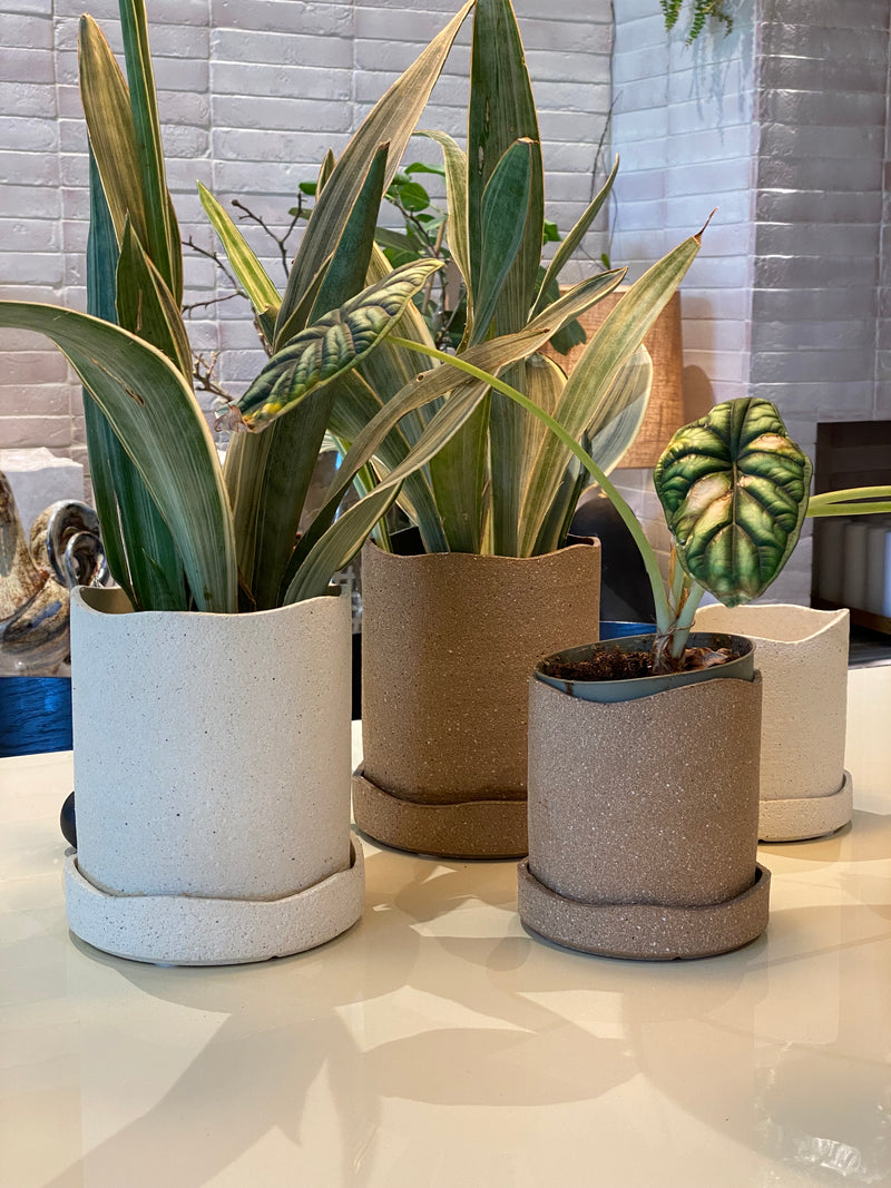 SMALL UNERU POT  - TAN