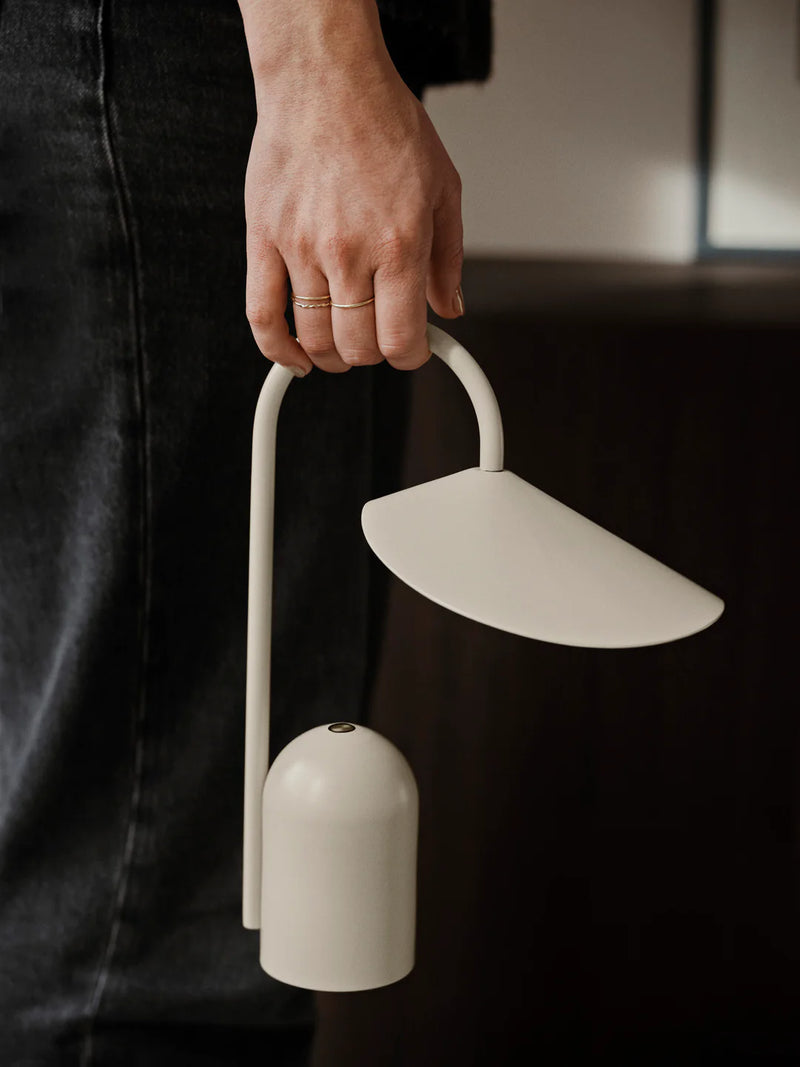 ARUM PORTABLE LAMP