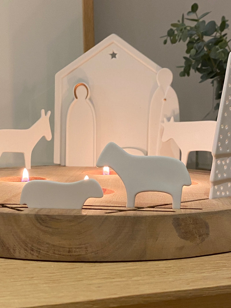 ROUND NATIVITY SCENE