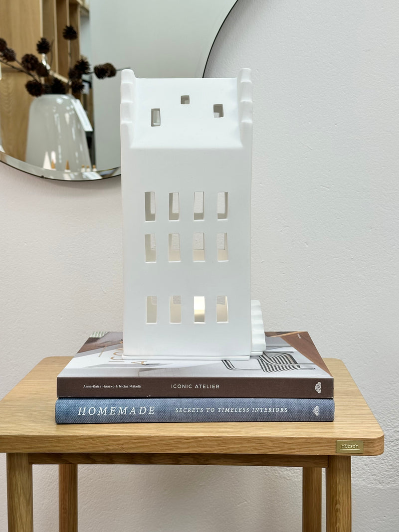 XL LIGHT HOUSE WITH GABLE ROOF