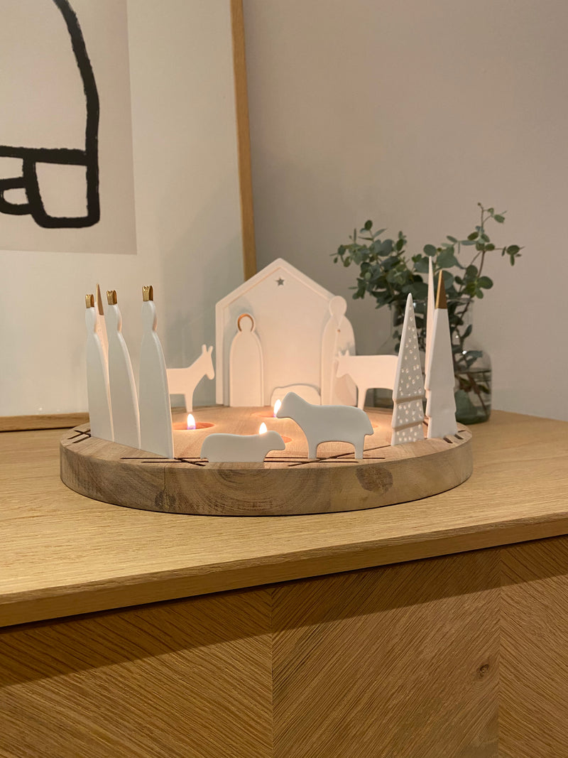 ROUND NATIVITY SCENE