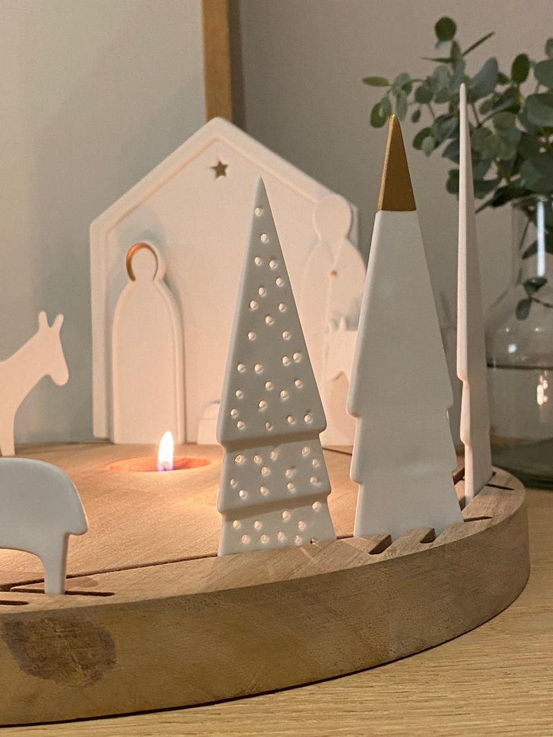 ROUND NATIVITY SCENE