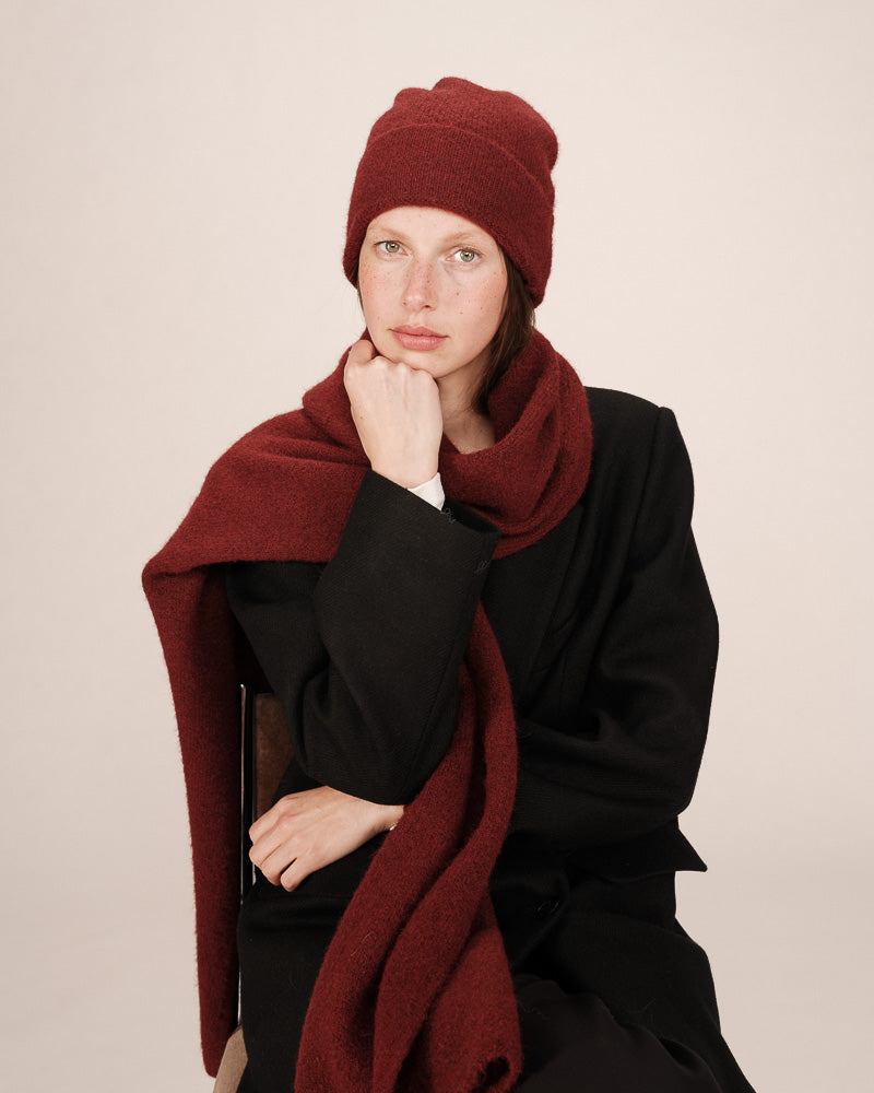 PLUM HAT