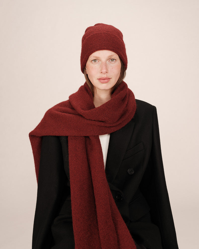 PLUM HAT