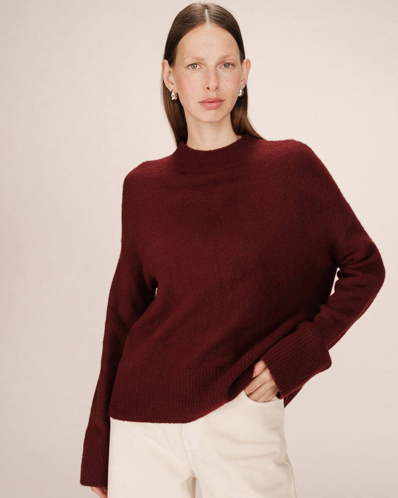 BORDEAUX SWEATER
