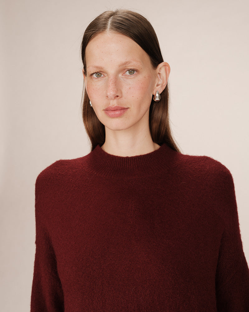 BORDEAUX SWEATER