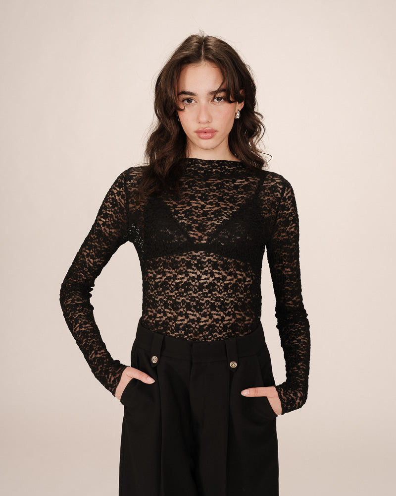 BLACK LACE LONG SLEEVE TOP