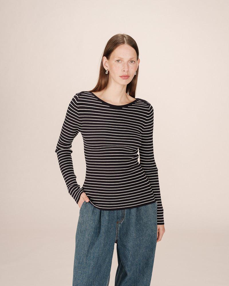 NAVY STRIPE TOP