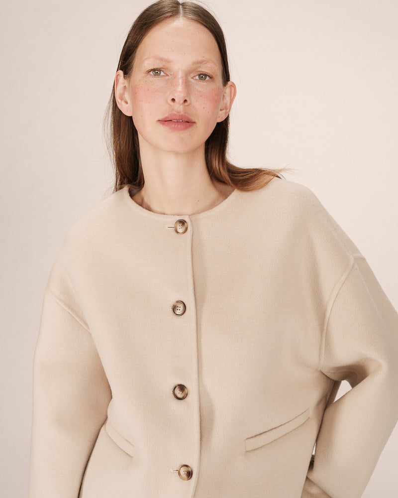 BEIGE SHORT JACKET