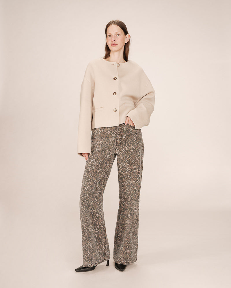 BEIGE SHORT JACKET