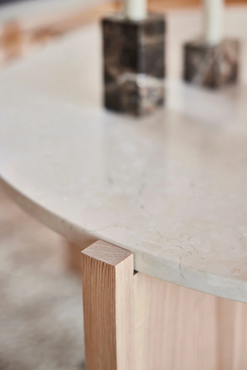 LUNE COFFEE TABLE