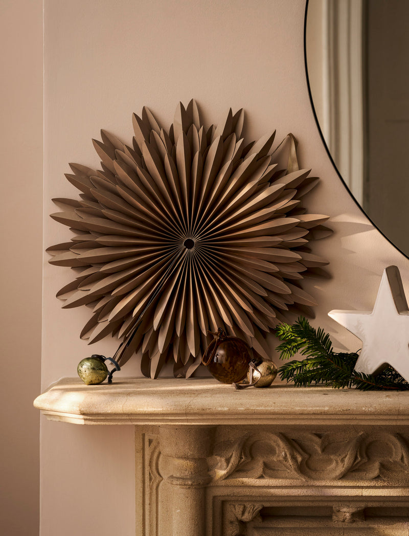 TRUFFLE LAYERED PAPER STAR