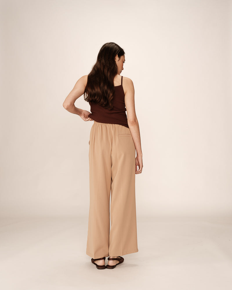 ONE SIZE CAMEL TROUSERS