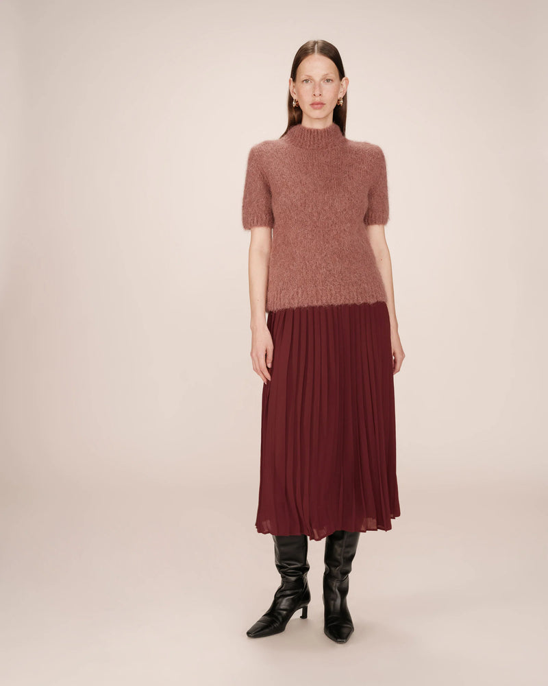 CHOCOLATE PLEATED SKIRT
