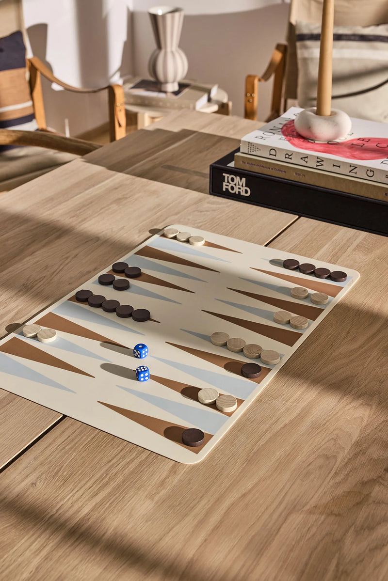 BACKGAMMON GAME