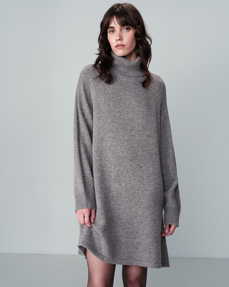 NATIVE GREY KNITTED DRESS