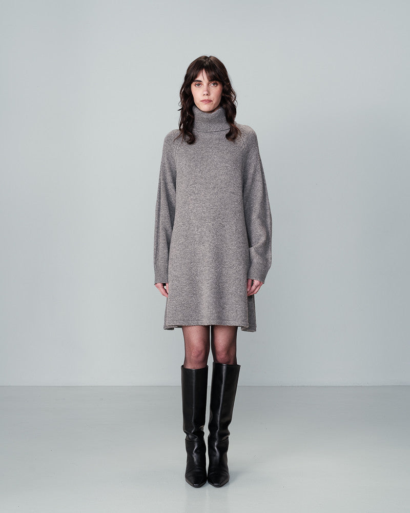 NATIVE GREY KNITTED DRESS