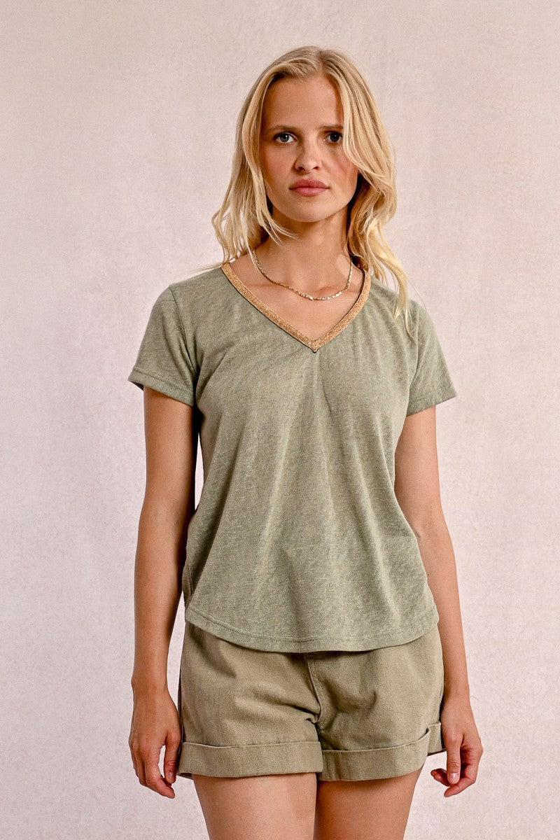 FLOWY LIGHT KHAKI T SHIRT