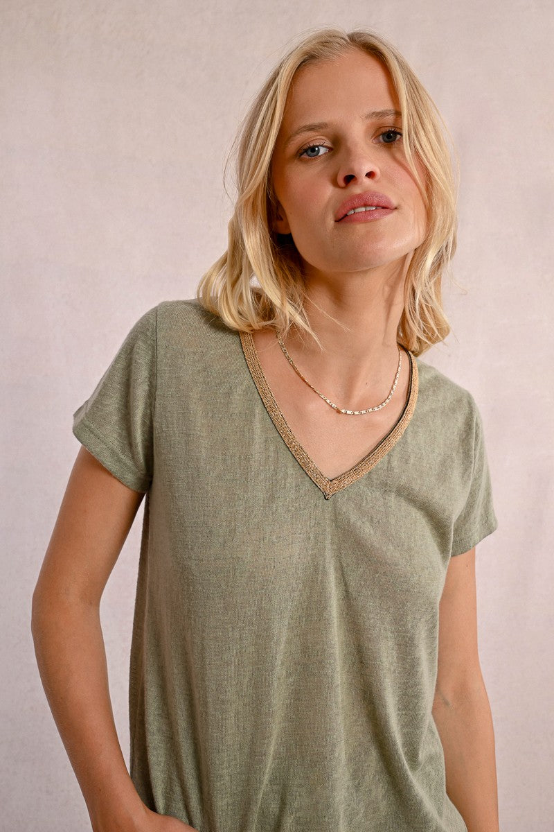 FLOWY LIGHT KHAKI T SHIRT