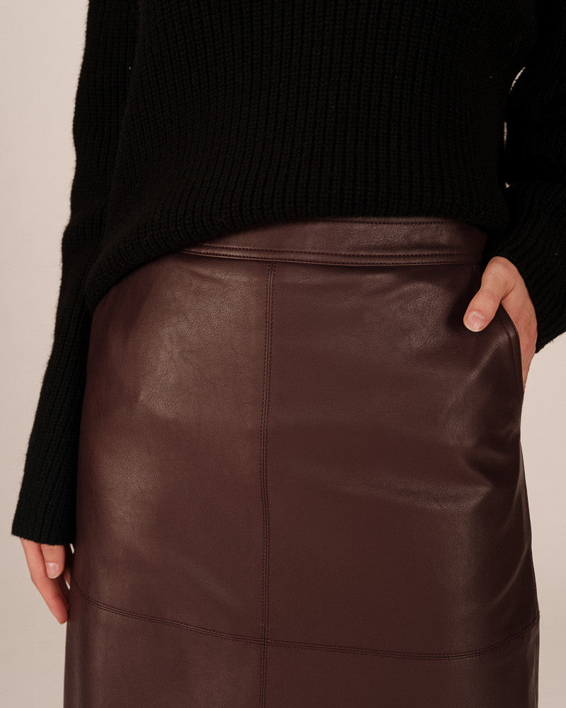 PLUM FAUX LEATHER MIDI SKIRT