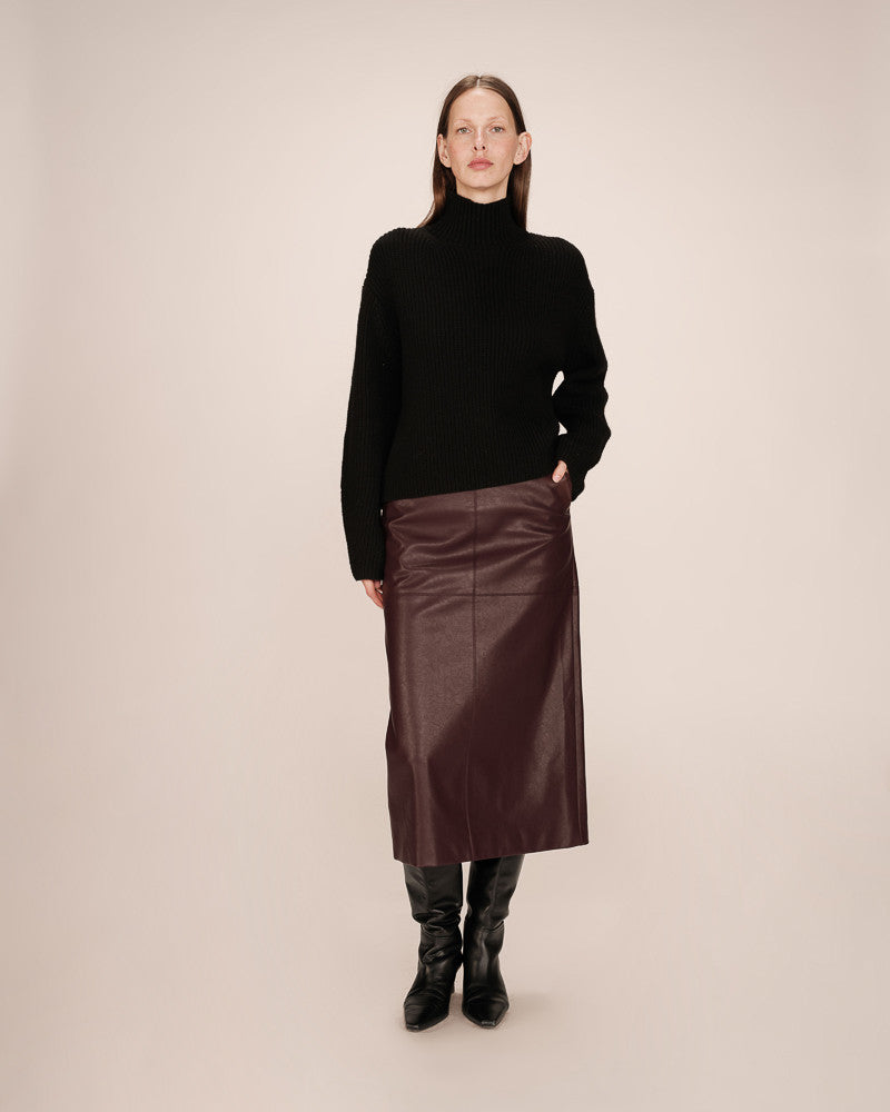 PLUM FAUX LEATHER MIDI SKIRT