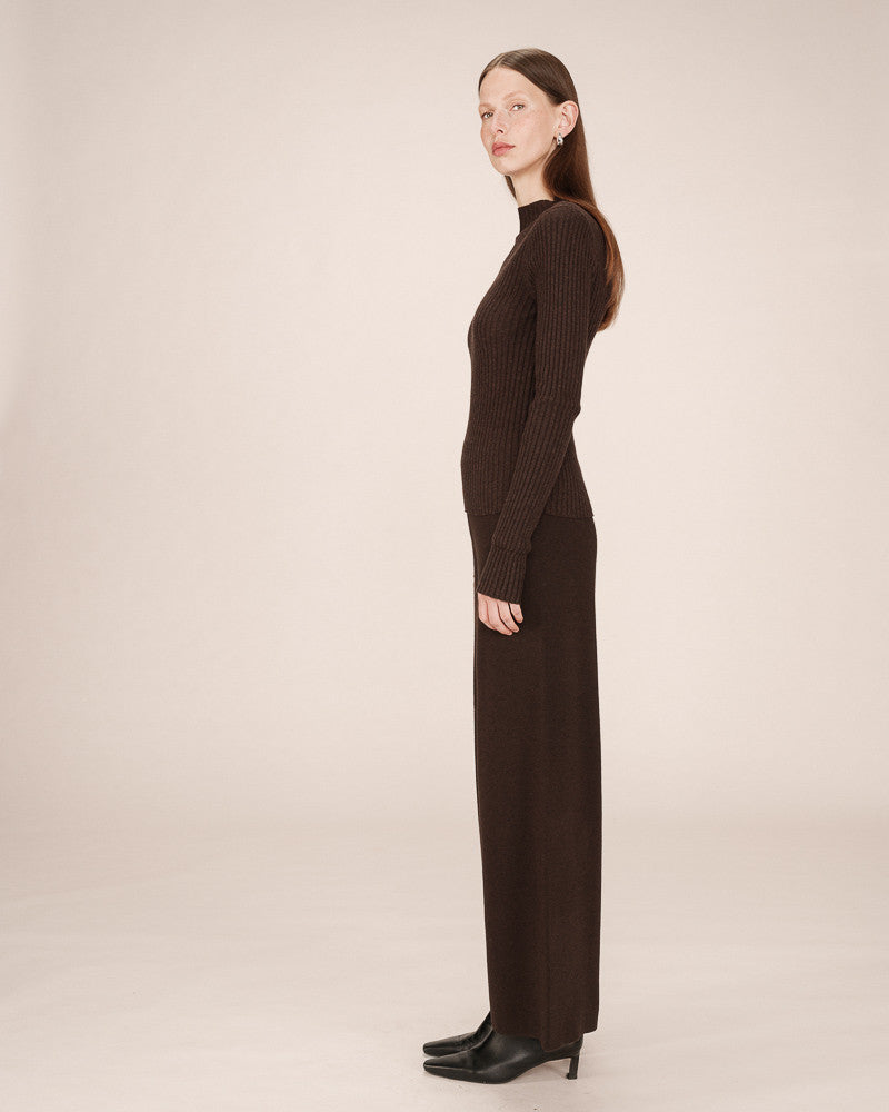 CHOCOLATE KNITTED TROUSERS