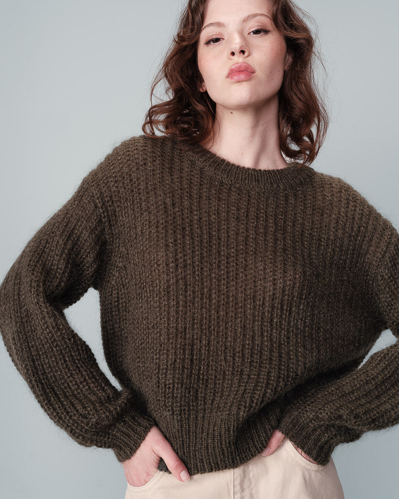 NAISSANCE KHAKI SWEATER