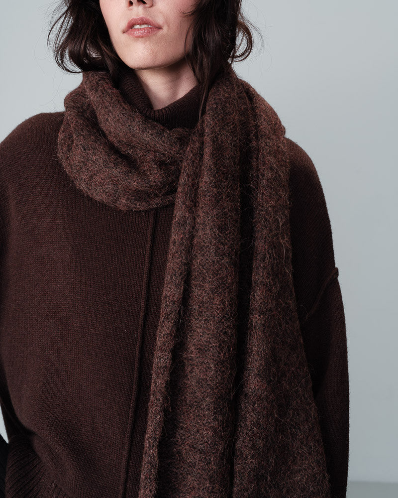 BROWN KNITTED SCARF