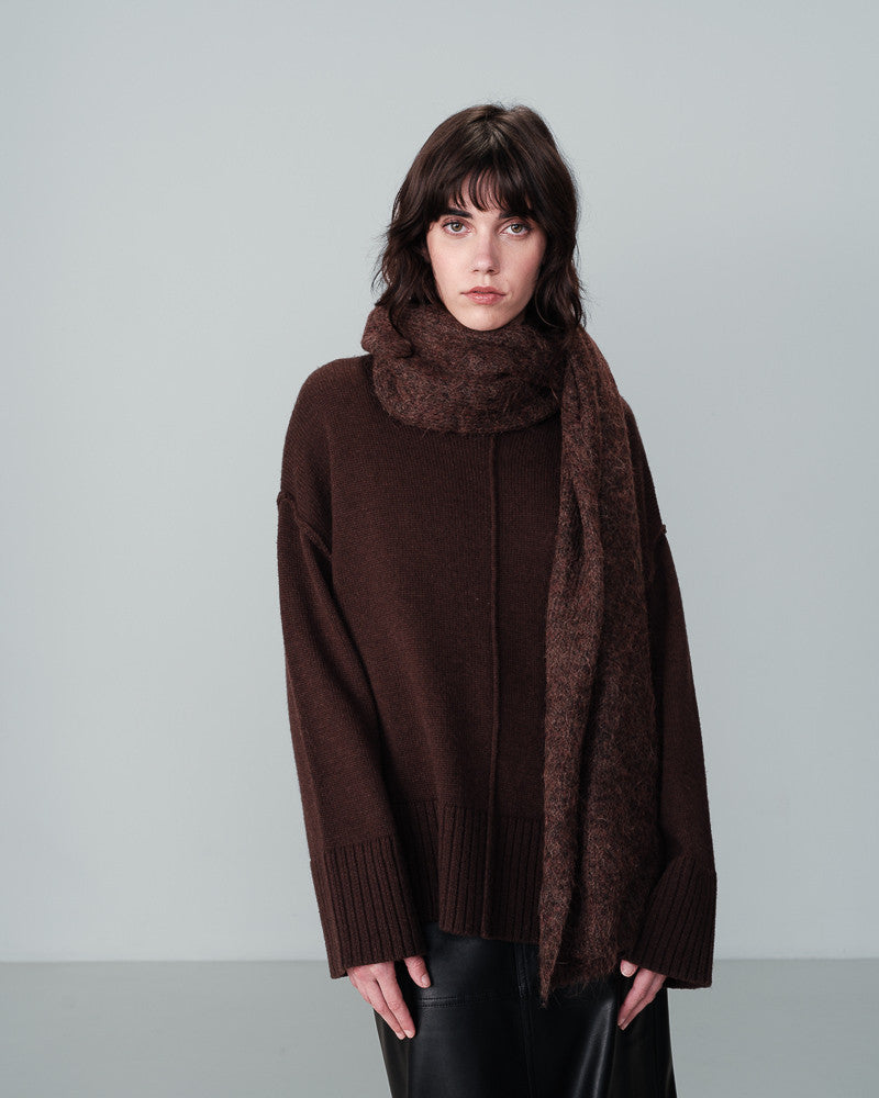 BROWN KNITTED SCARF