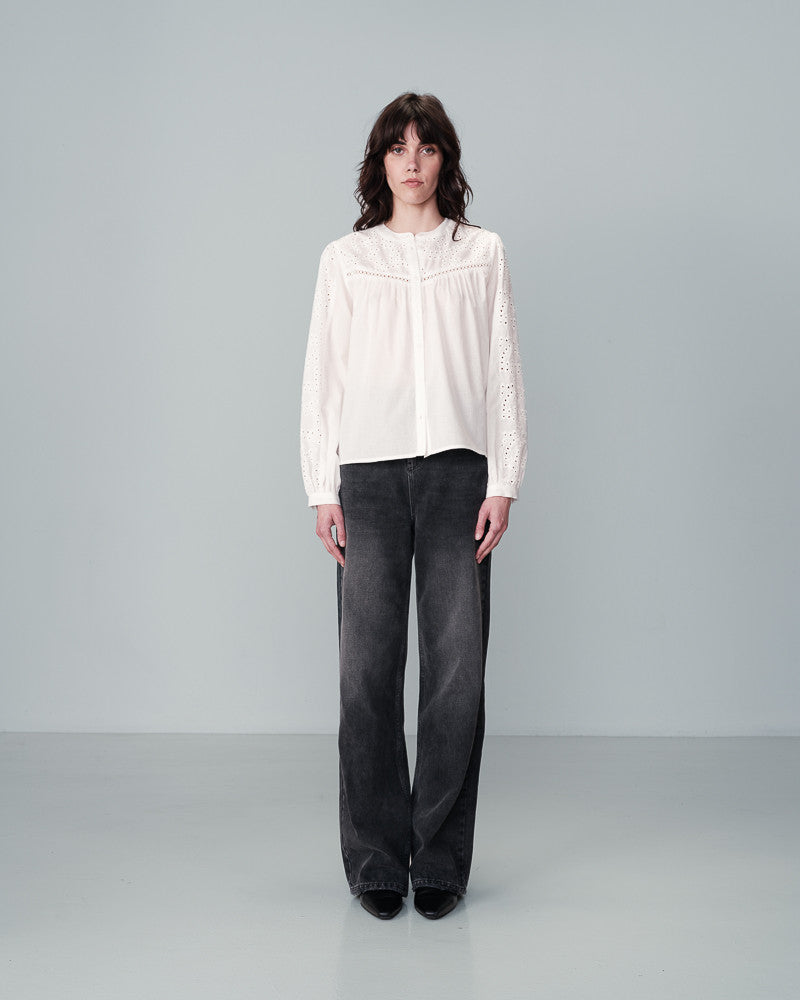 NOLISA WHITE BLOUSE