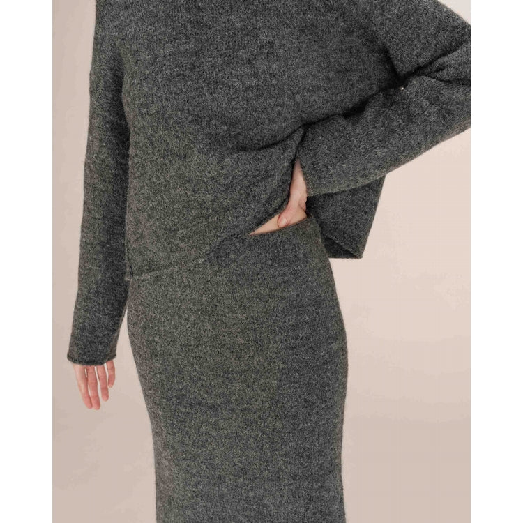 GREY KNITTED SKIRT
