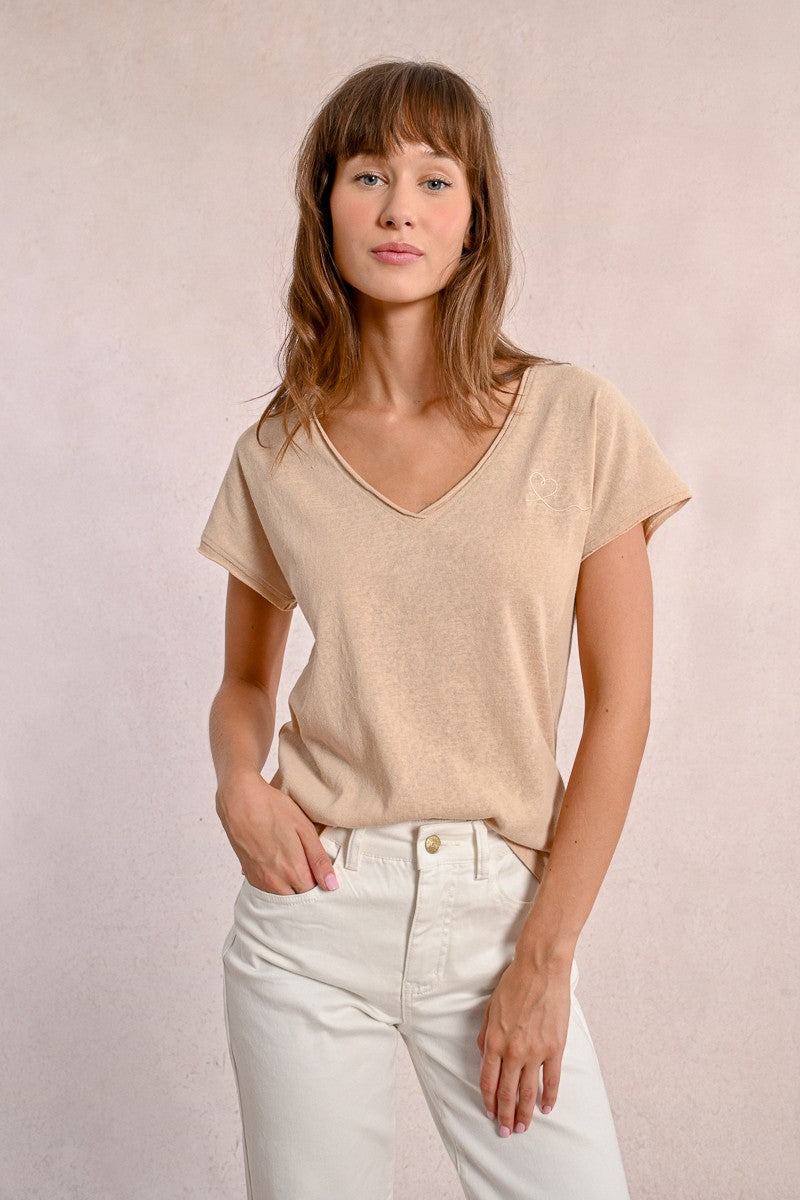 BEIGE T SHIRT